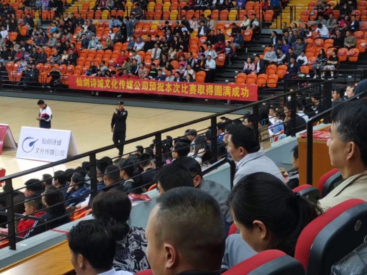 我讲话不好听-安徽省·马鞍山市·雨山区--免费调试设备
第一时间签约
一对一免费培训
工资无抽成
酷狗繁星第一公会正规直播平台
欢迎咨询加入
有保底 公会不抽提成 为新人提供流量支持
男女均可 可兼职 可全职
全线上 家中就可以直播 详情见图
