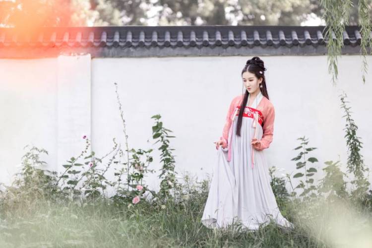 摄影-TA拾光-北京市·北京市·东城区--长期互免
汉服旗袍类特色服饰优先考虑
其他风格可以协商
要求模特带妆和服装
如果拍摄中产生费用看情况协商