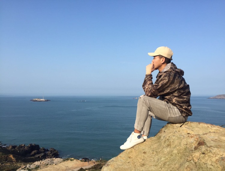 文豪-福建省·泉州市·丰泽区-微信抖音微博-可街拍 短视频 接寄拍 送拍 会修图 可重拍 身高183，体重80kg