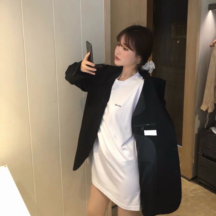 🍯-广东省·深圳市·南山区-微博小红书抖音-招女装模特/主播,衣服类型是休闲风类似于安娜家的衣服,有兴趣的小伙伴可以联系我或推荐你所认识的小伙伴。