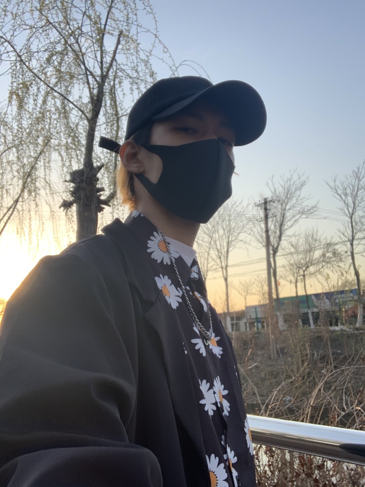 安自修.-天津市·天津市·宁河区-抖音-男模179. 47kg. 各种风格都能驾驭,如有些照片让我感到不适我会当场拒绝祝合作愉快