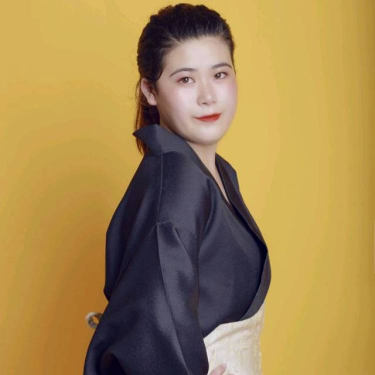 暖阳-江西省·南昌市·南昌县-快手-尝试一下风格多种    勇于尝试   会严格按照摄影师的方式来进行拍照