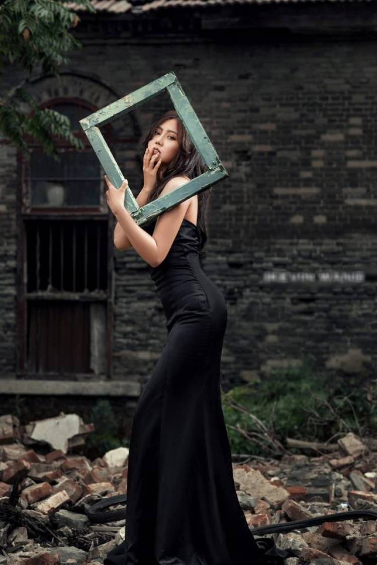 華-北京市·北京市·朝阳区--本人在北京，前期缺一名模特，只要你对自己有信心，你可以在镜头前展示自我