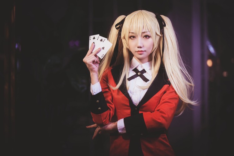 Yueyueniao鹏📷-天津市·天津市·和平区-知乎 微博-拍摄时间在下午四点以后的蓝调时间,擅长情绪表达,颜值五官端正即可。
