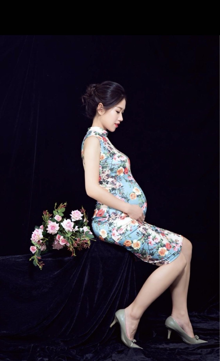摄影师无名-湖北省·武汉市·江夏区-微博-孕照约拍，免费为一名孕妈妈拍摄写真，风格场地时间可协商，随缘接