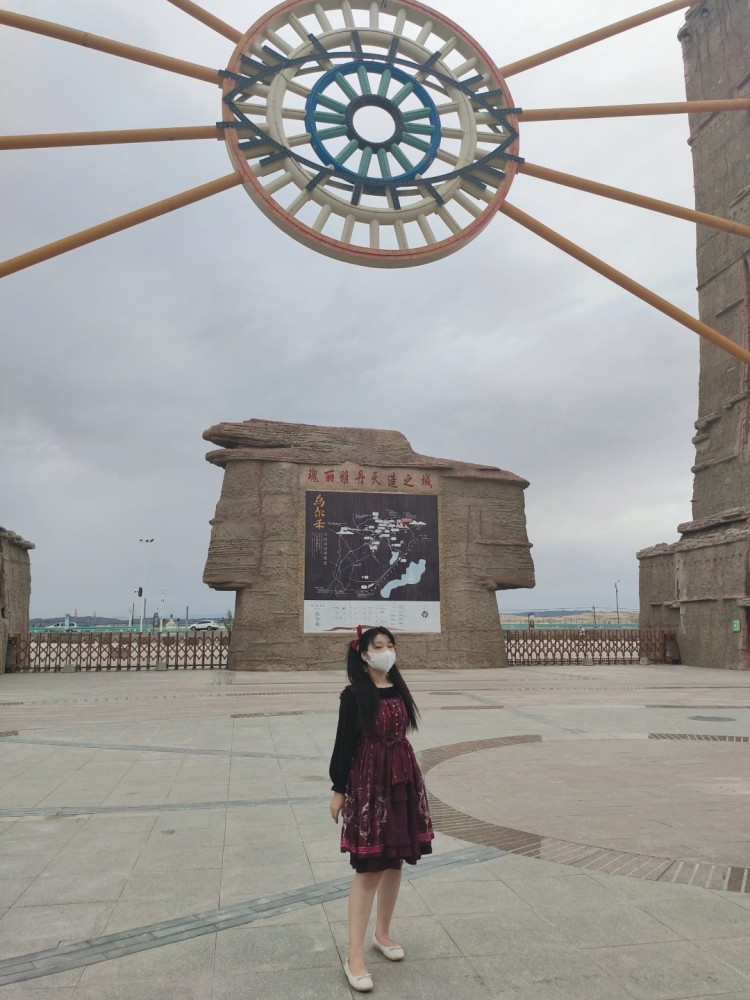 小玖 -新疆维吾尔自治区·乌鲁木齐市·新市区-小李睡醒了-接寄拍，身高160，体重120，费用可协商，地点在新疆乌鲁木齐，合适的可以联系我，平常适合甜美 休闲，