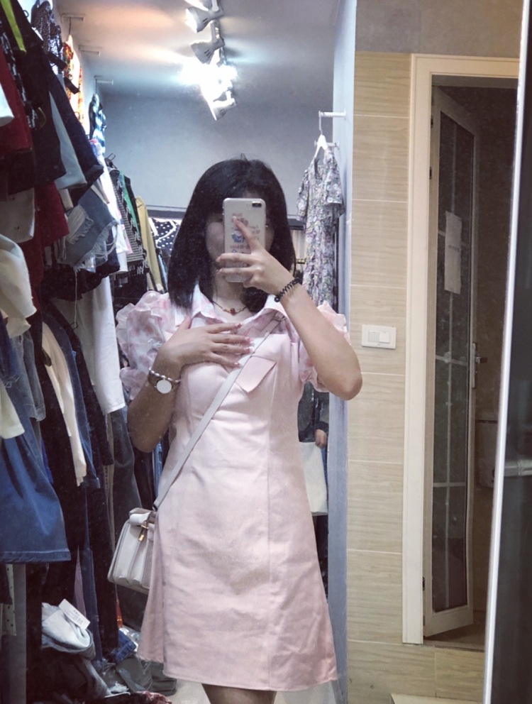 小杨睡不着.🎀-贵州省·安顺市·西秀区-抖音、快手-本人身高158,体重48kg ,兴趣爱好:拍照📷 、风格就是性感风、甜美可爱风、辣妹风格 、中性风格