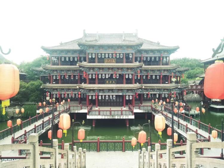 清明上河图-浙江省·金华市·东阳市-喜欢古风的姐妹快来拍照叭  梦华录永安酒楼取景地哦还有很多电视剧也在这拍摄的
