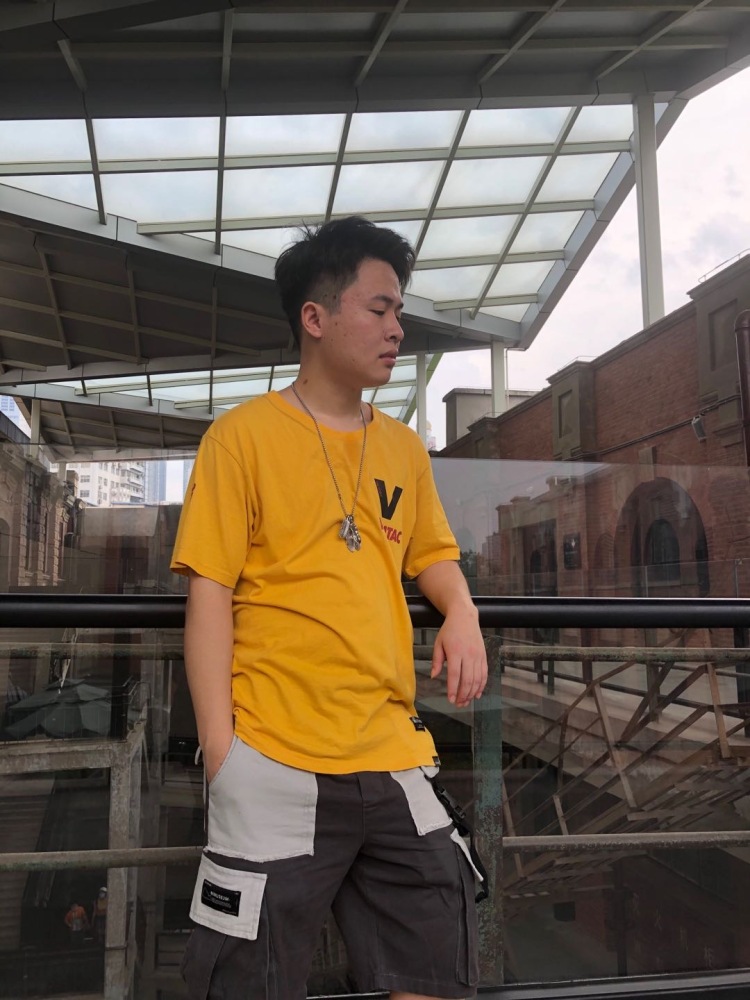 平和打包厂旧址-湖北省·武汉市·武昌区-适合工业风 暗黑系 等风格 是个网红打卡点
地址很好找 就在江汉路 随便问个人都可以之路找到